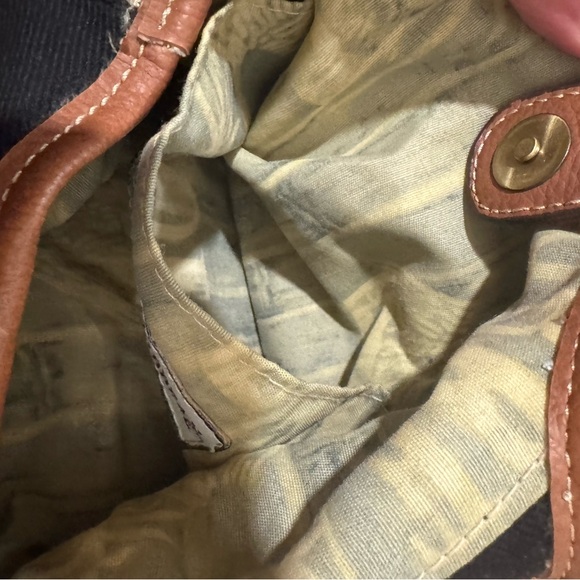 Carribean Joe Canvas & Leather Handbag Black with Tan Accents & Bottom 5 Pockets - Picture 5 of 10